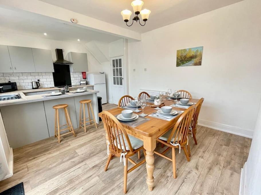 Portsmouth 3 Bedroom Getaway, Sleeps 6 Exterior photo