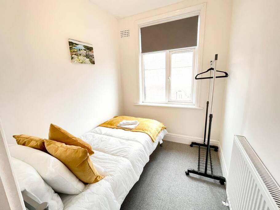 Portsmouth 3 Bedroom Getaway, Sleeps 6 Exterior photo