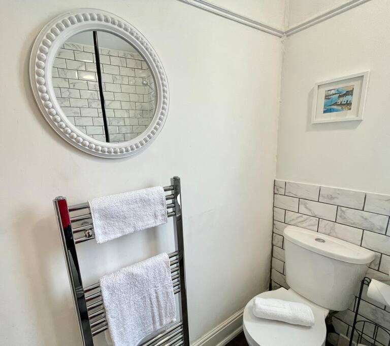 Portsmouth 3 Bedroom Getaway, Sleeps 6 Exterior photo
